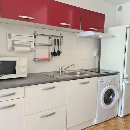 Studio Spacieux 2 Pers. Avec Parking, Cap D'agde, A 5 Min De La Plage - Fr-1-249-409
